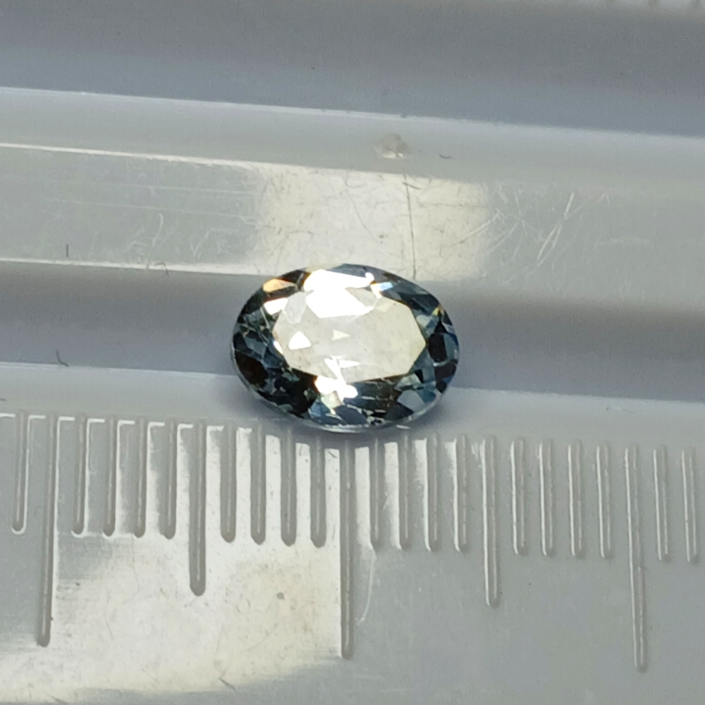 Oval Cut Spinel Gemstone 8x6mm